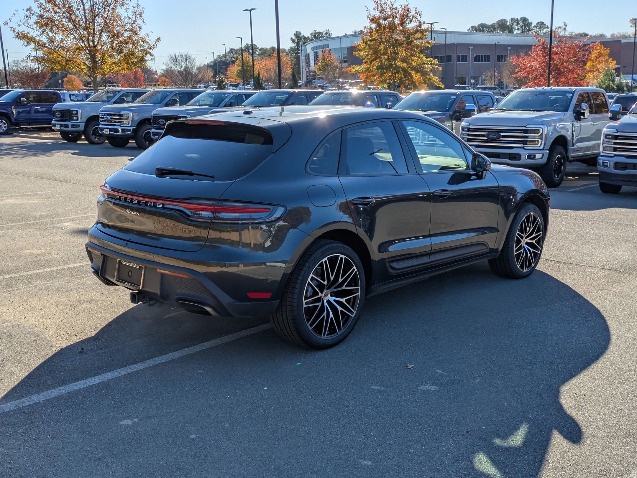 2024 Porsche Macan T