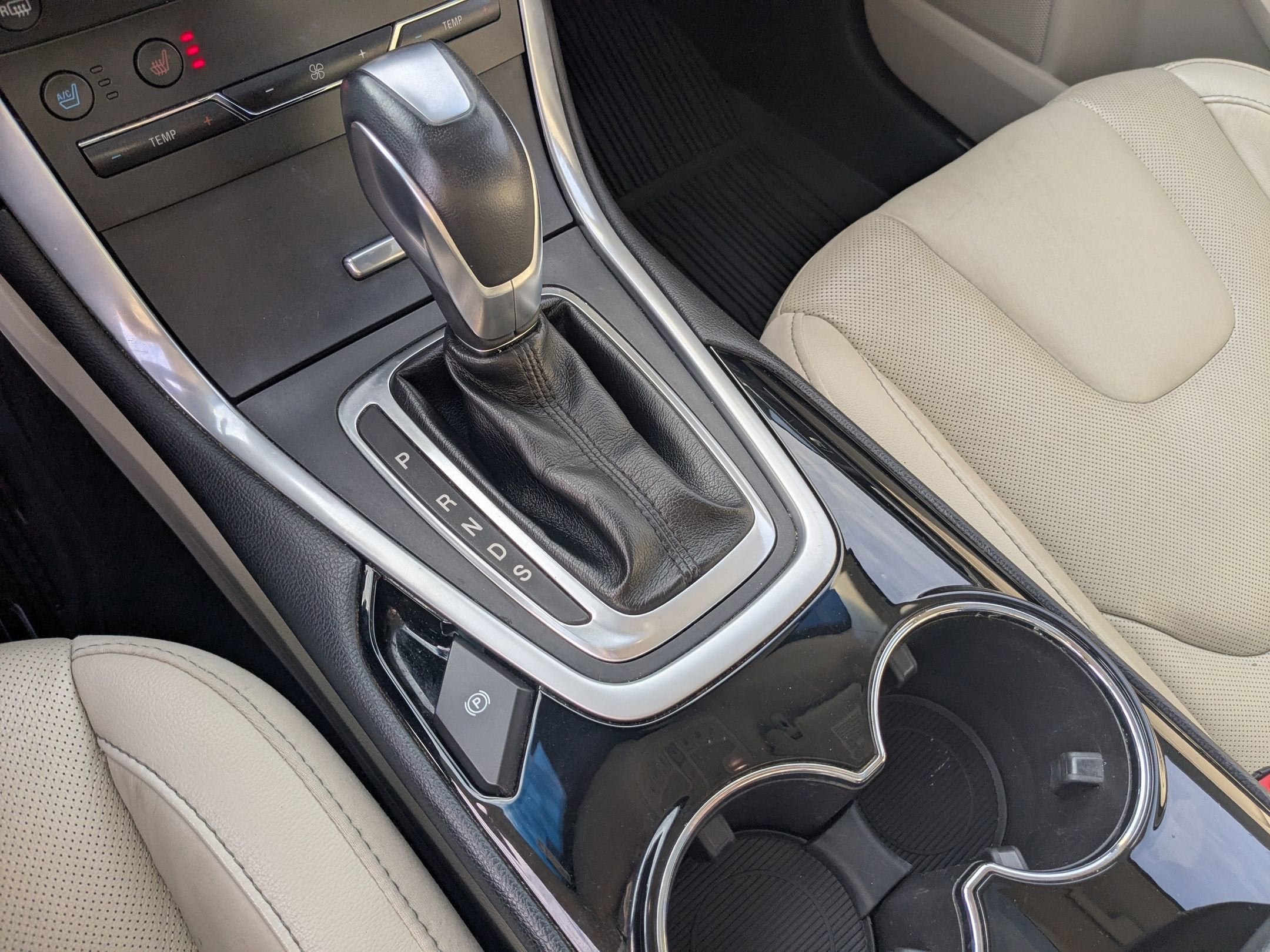 2018 Ford Edge Titanium