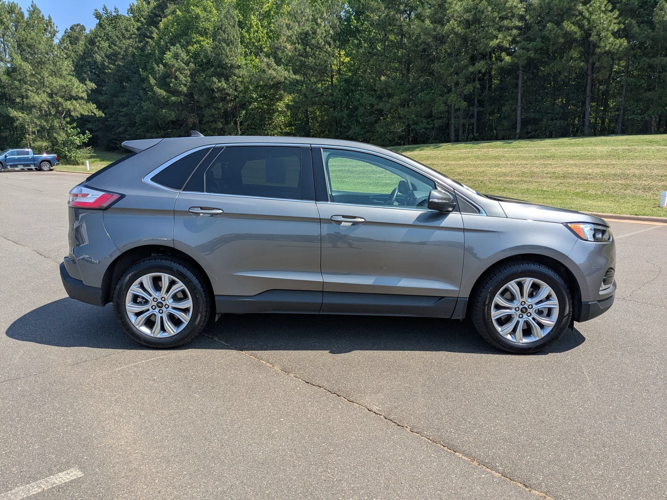 2023 Ford Edge Titanium