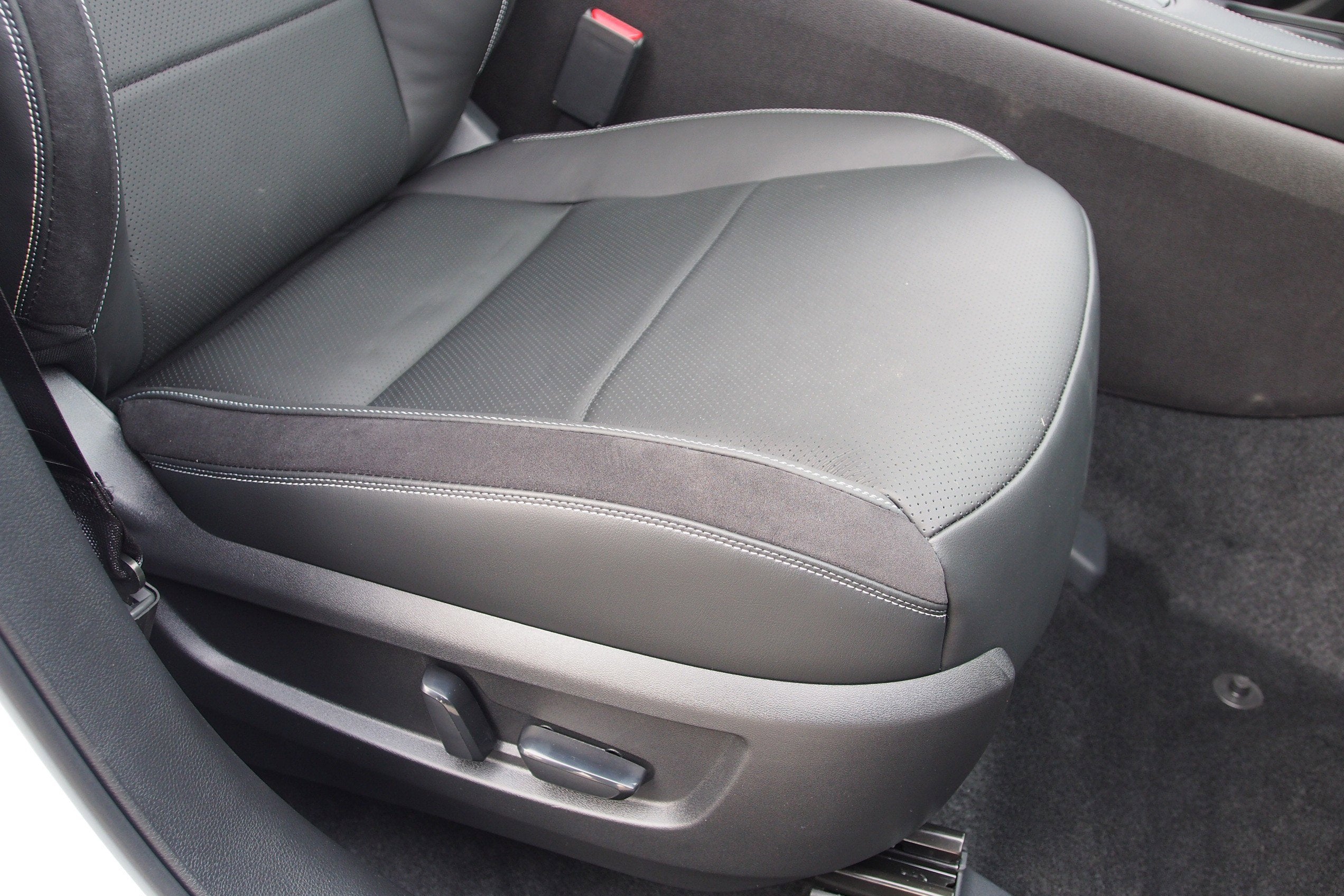 2025 INFINITI QX50 SPORT