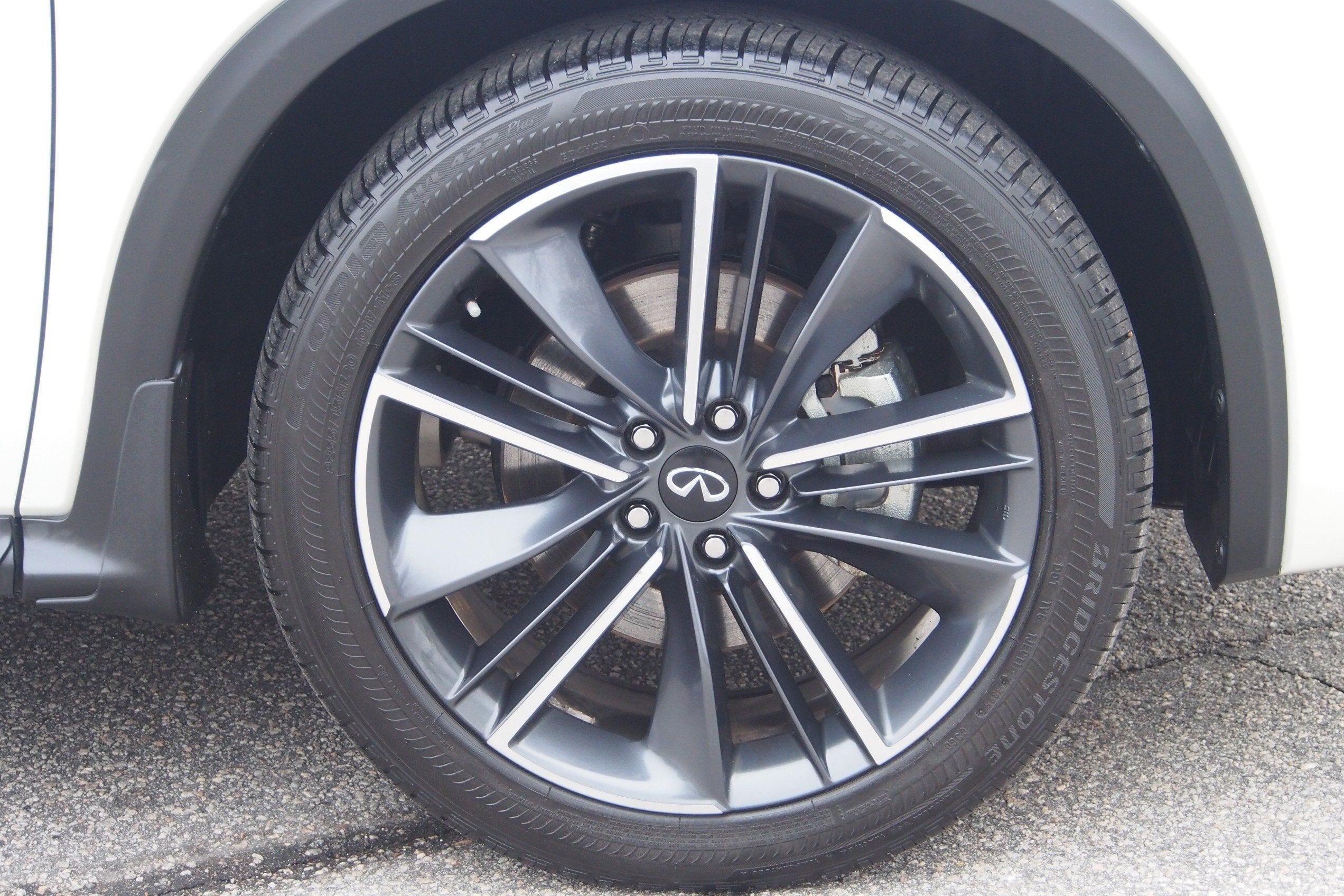 2023 INFINITI QX55 LUXE