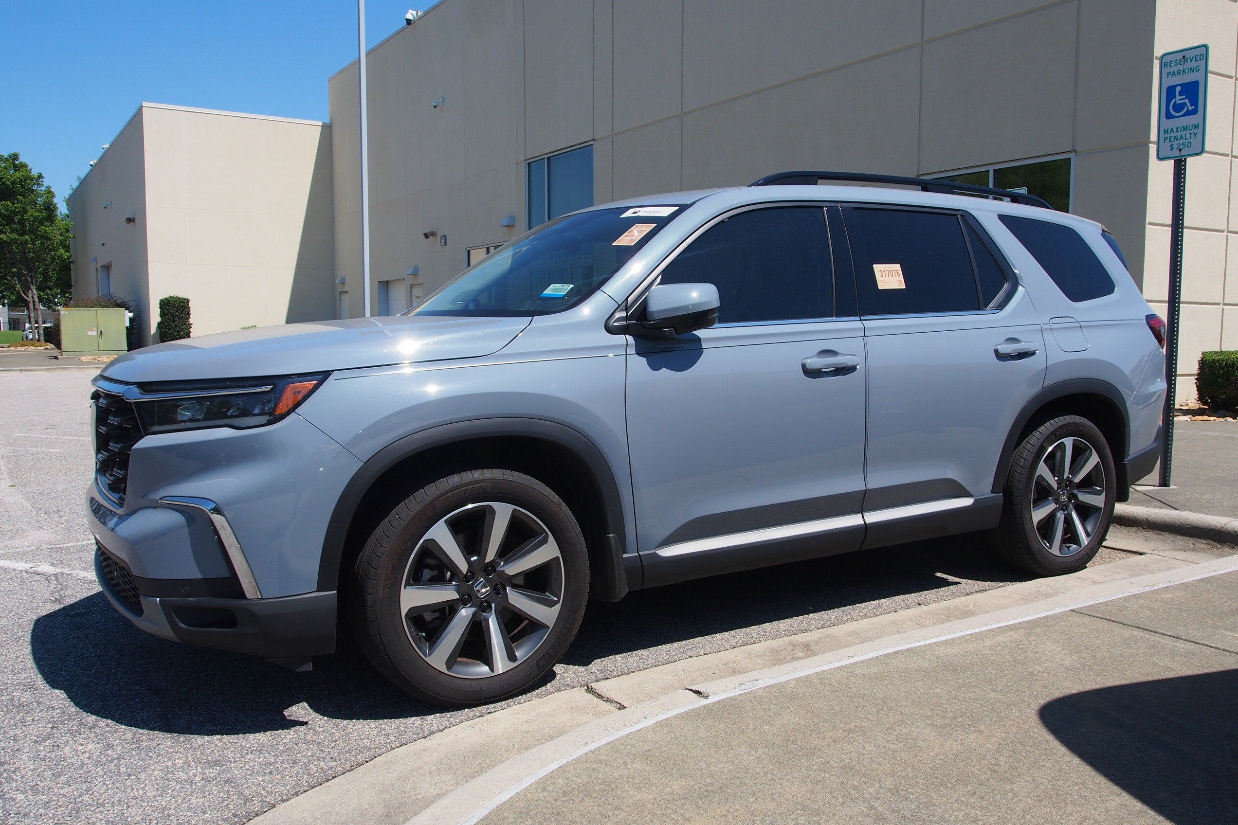2025 Honda Pilot Touring