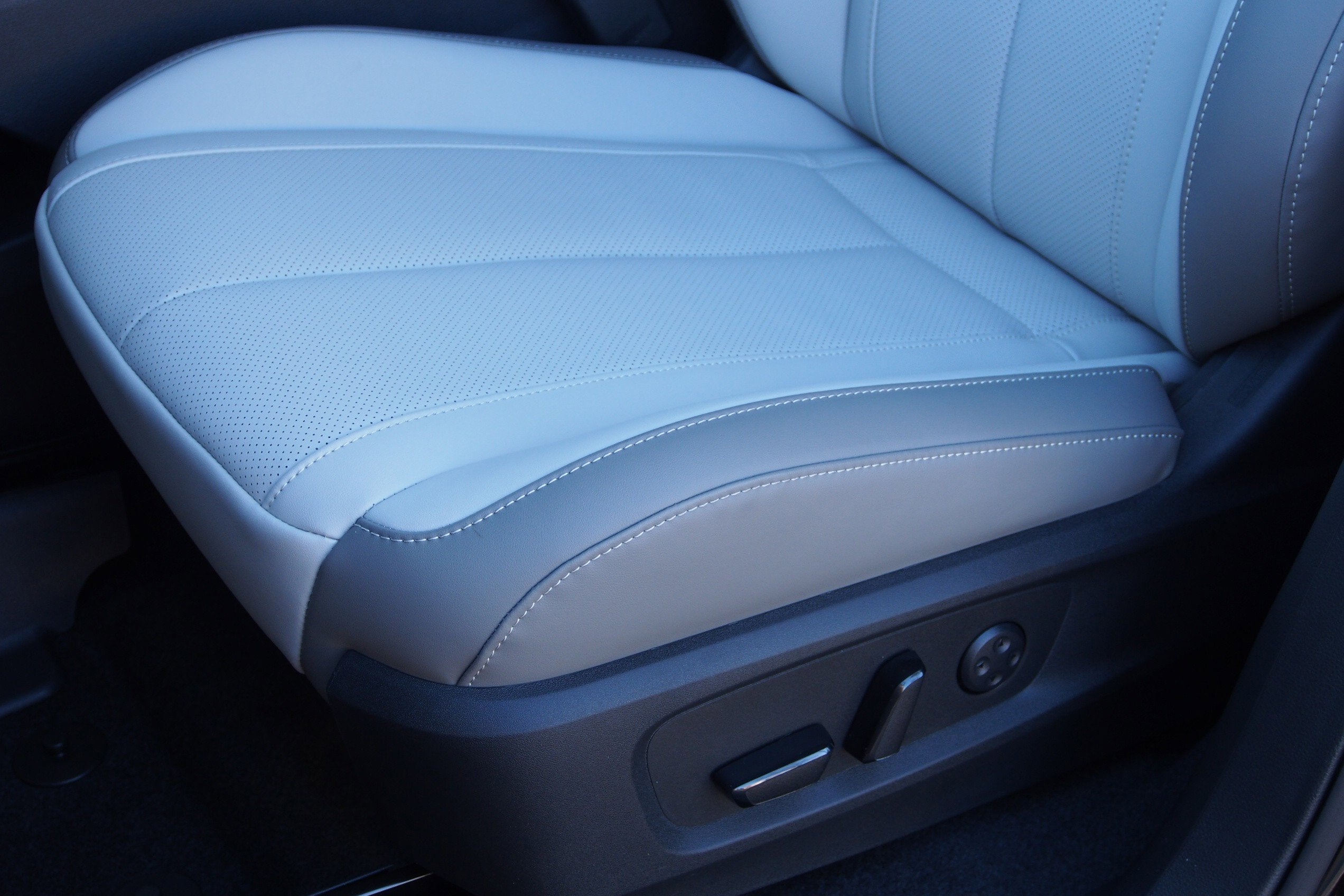 2026 INFINITI QX60 PURE