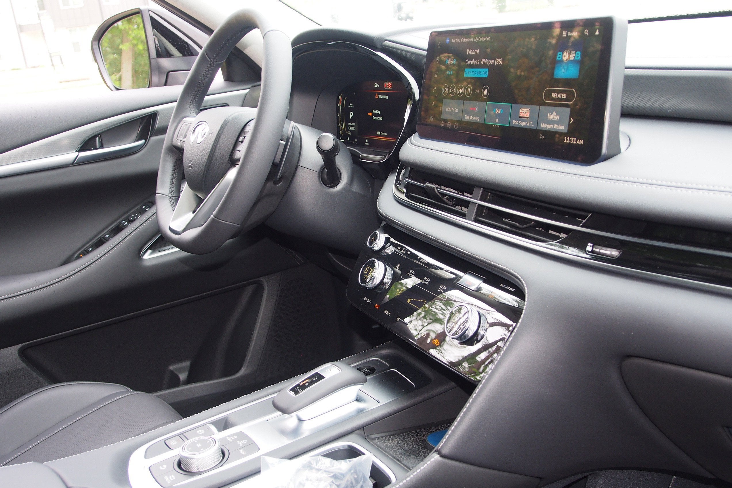 2027 INFINITI QX60 LUXE