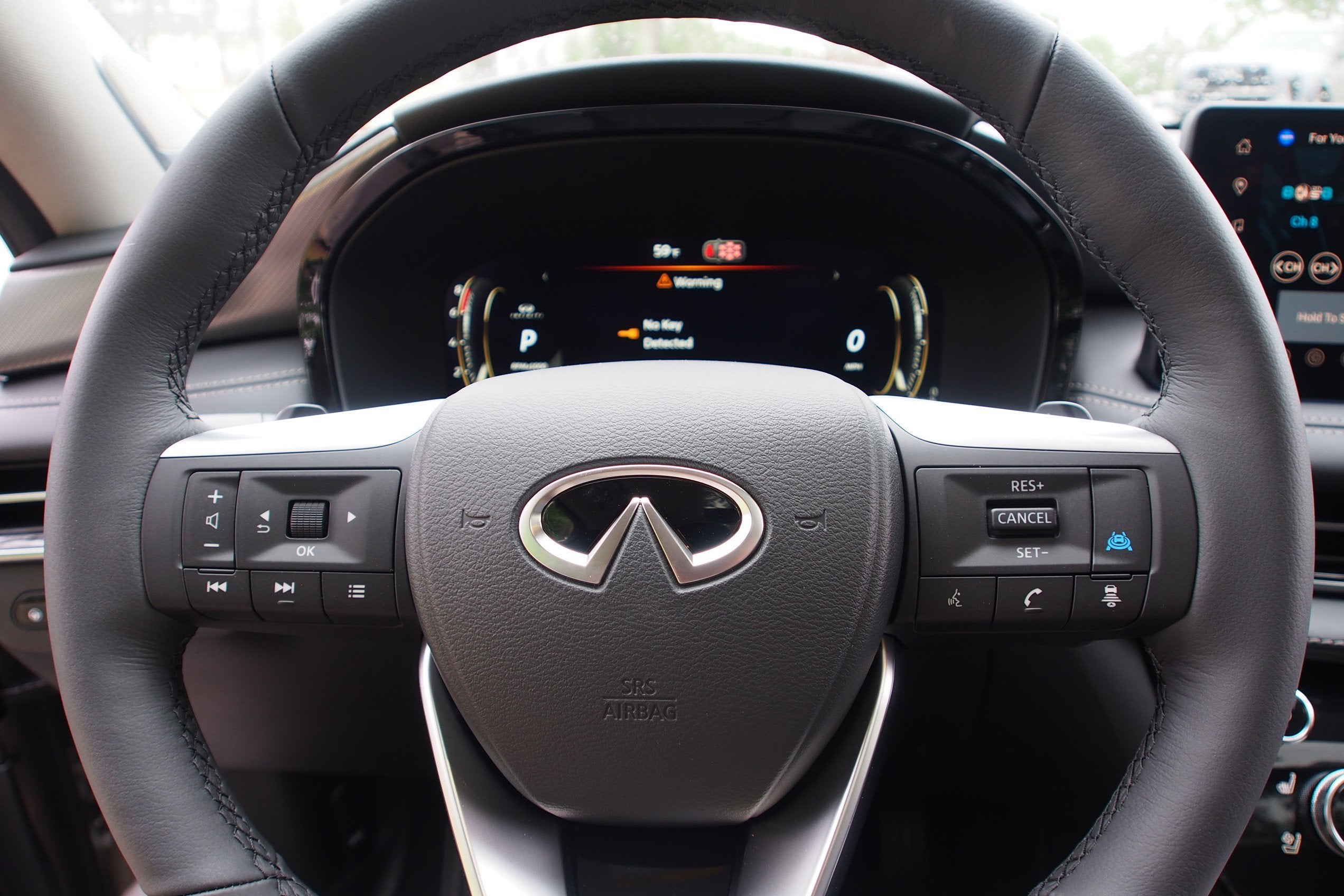 2027 INFINITI QX60 LUXE