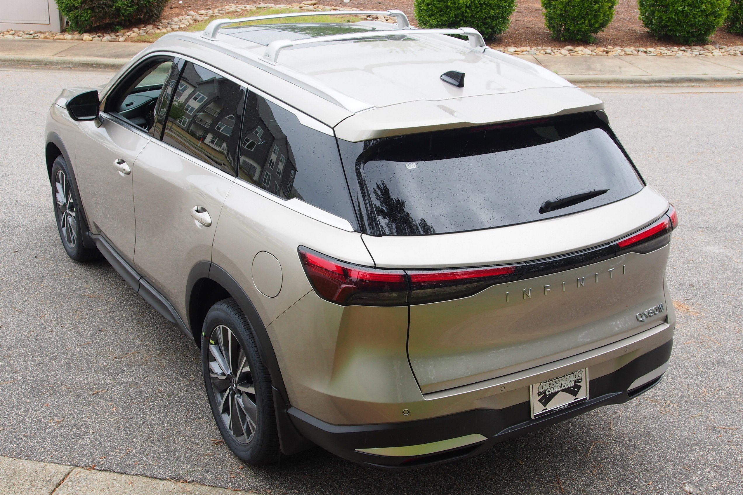 2027 INFINITI QX60 LUXE