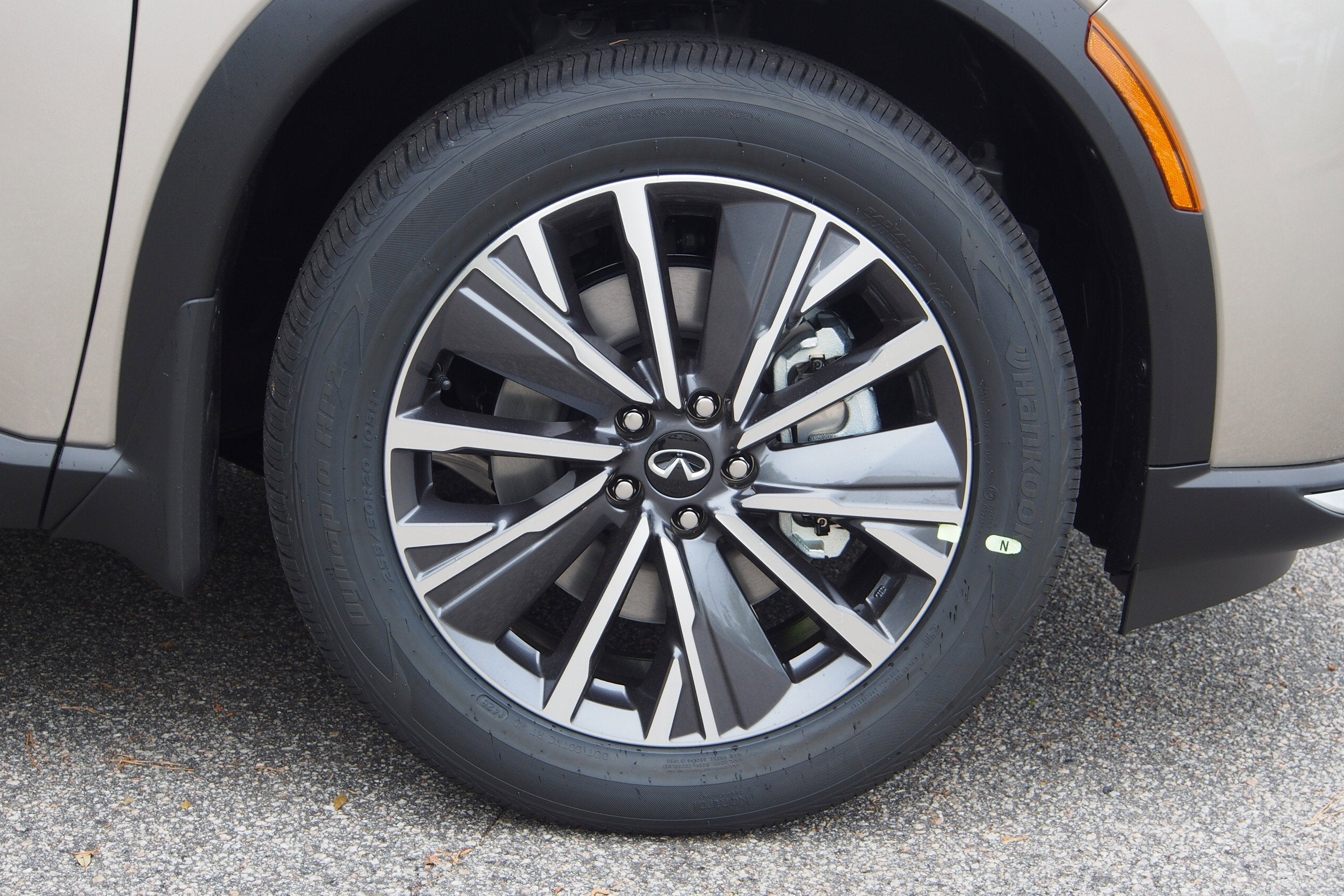 2027 INFINITI QX60 LUXE