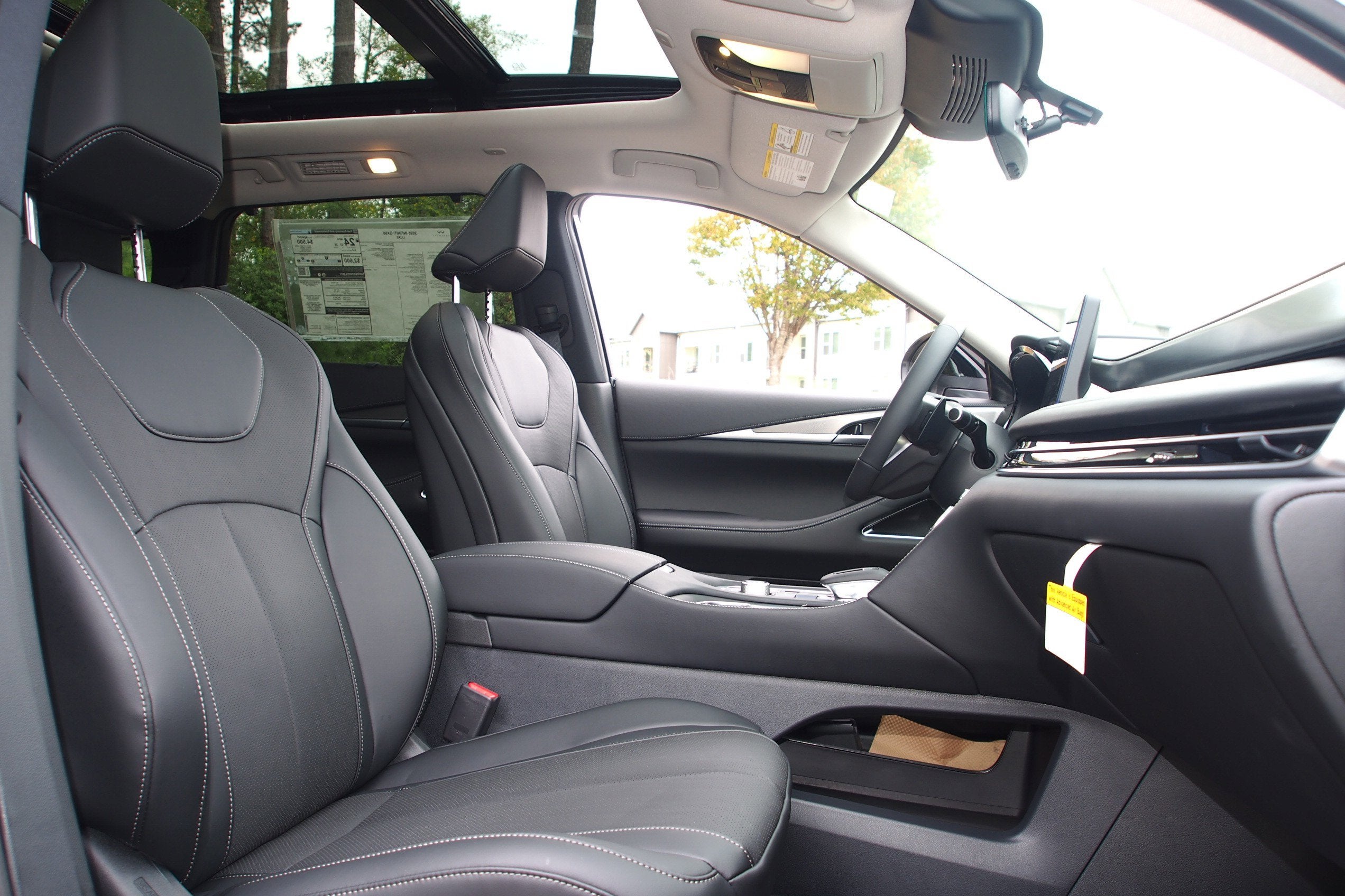 2026 INFINITI QX60 LUXE