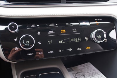 2026 INFINITI QX60 LUXE