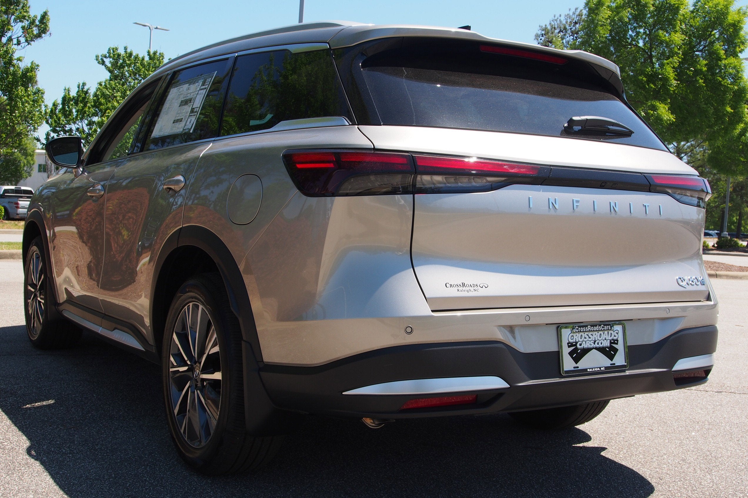2026 INFINITI QX60 LUXE