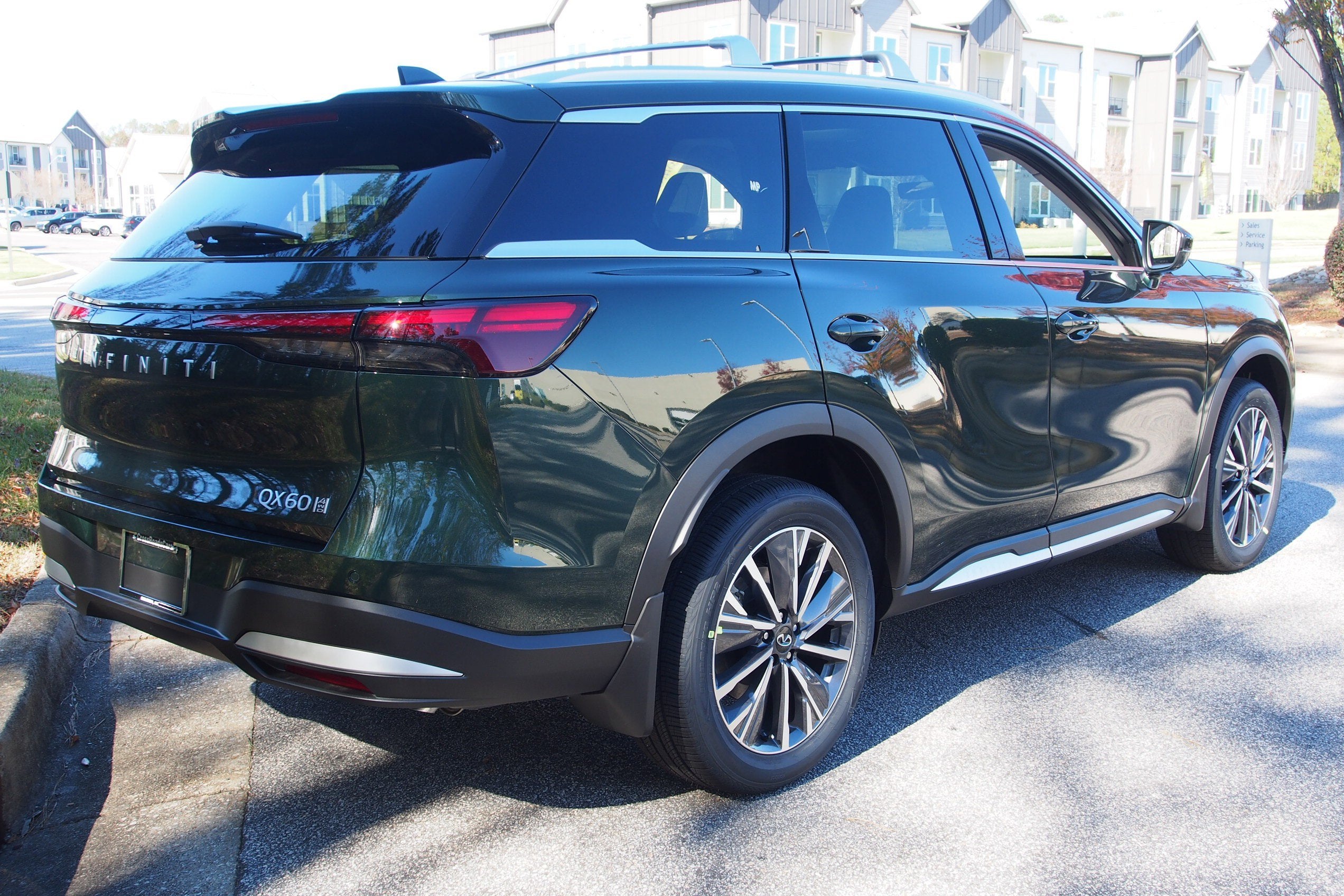 2026 INFINITI QX60 LUXE