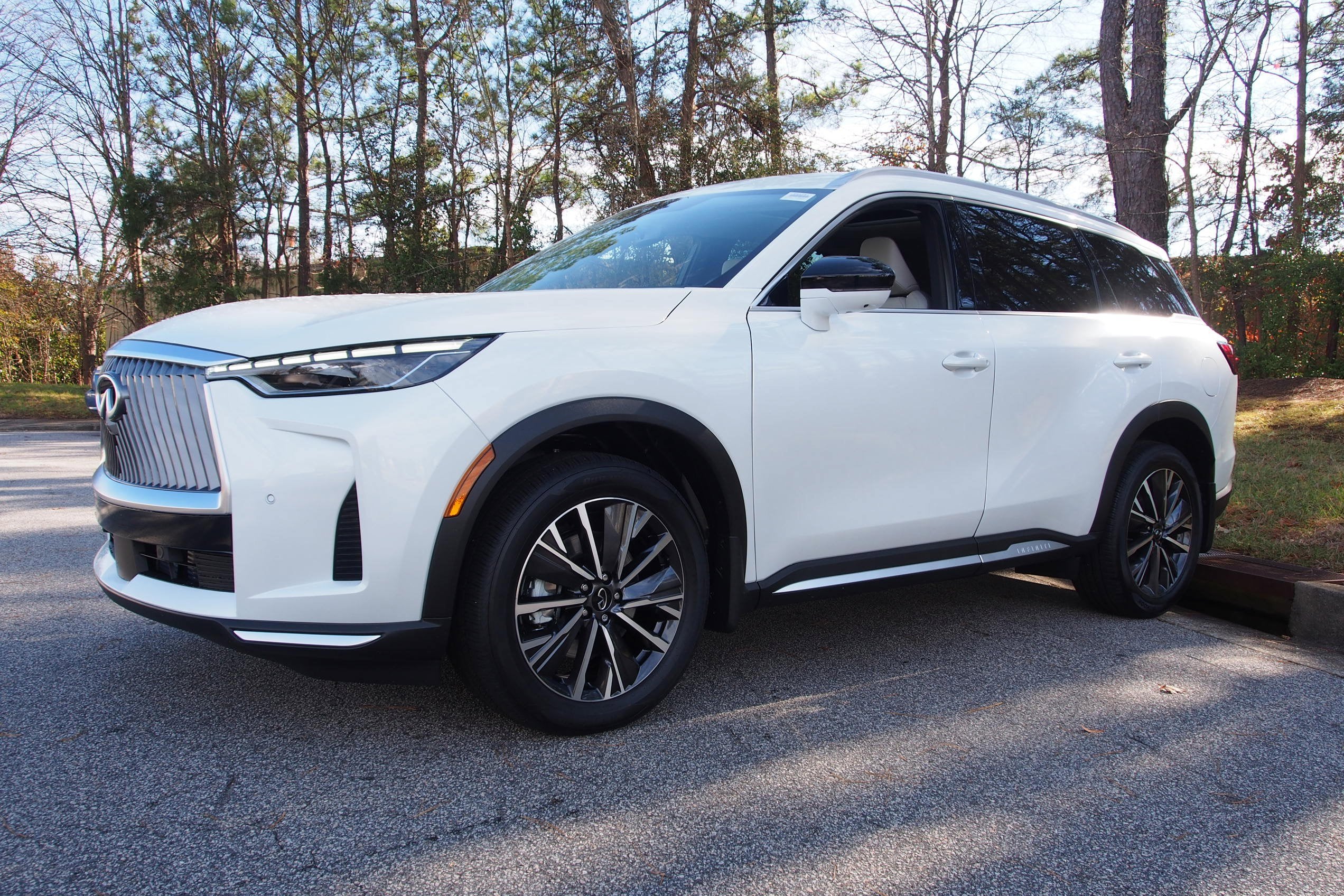 2026 INFINITI QX60 LUXE