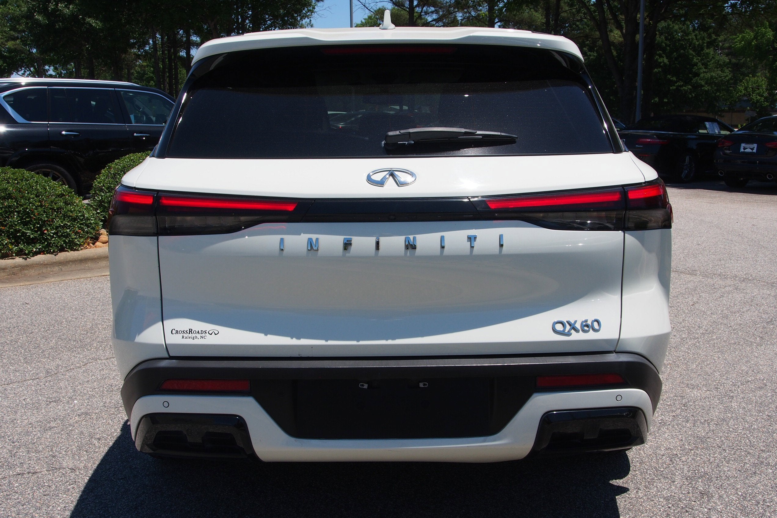 2022 INFINITI QX60 PURE