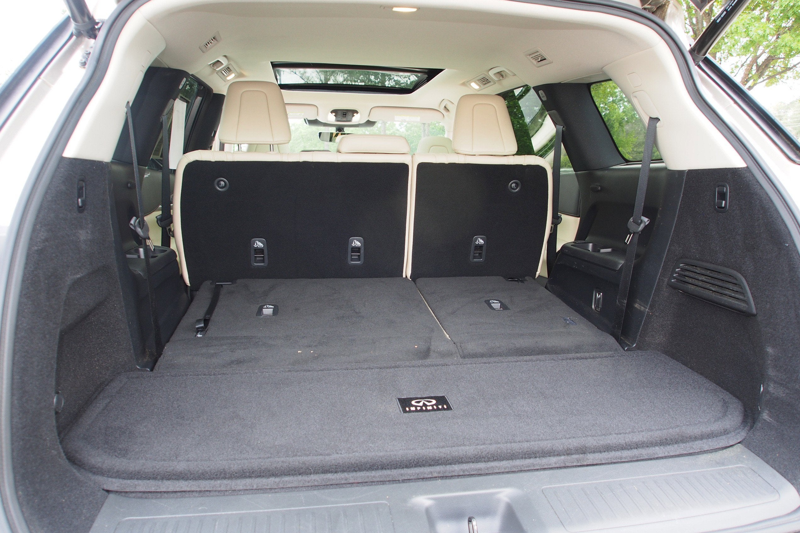 2024 INFINITI QX60 LUXE