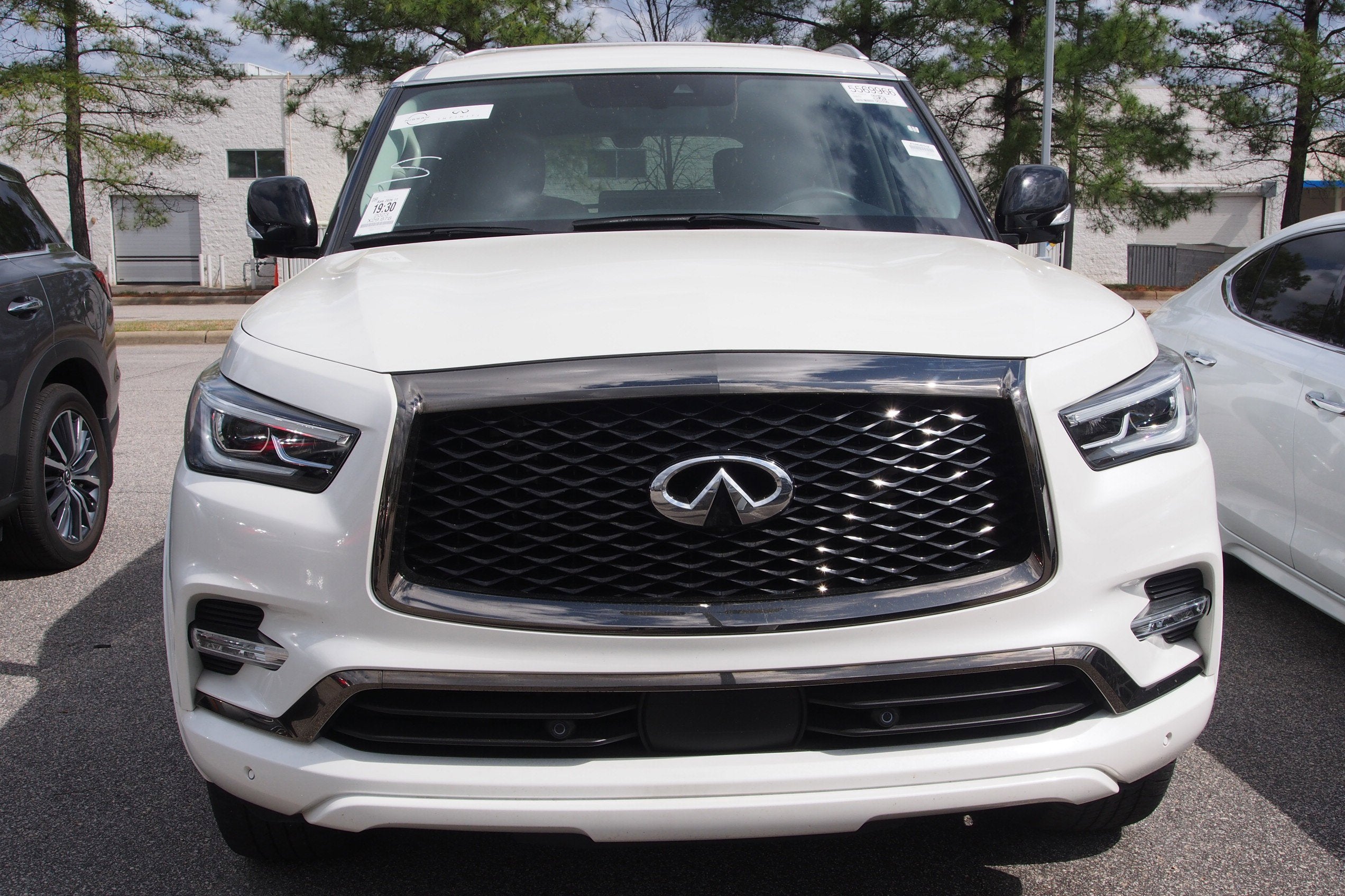 2023 INFINITI QX80 PREMIUM SELECT