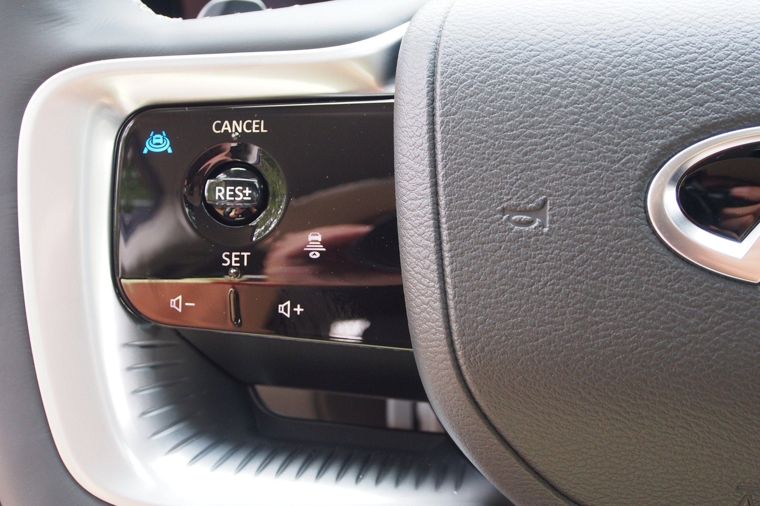 2026 INFINITI QX80 PURE