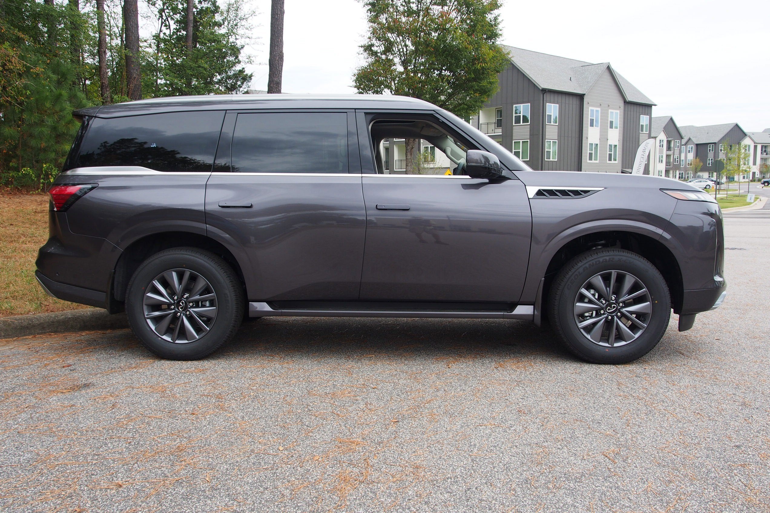 2026 INFINITI QX80 PURE
