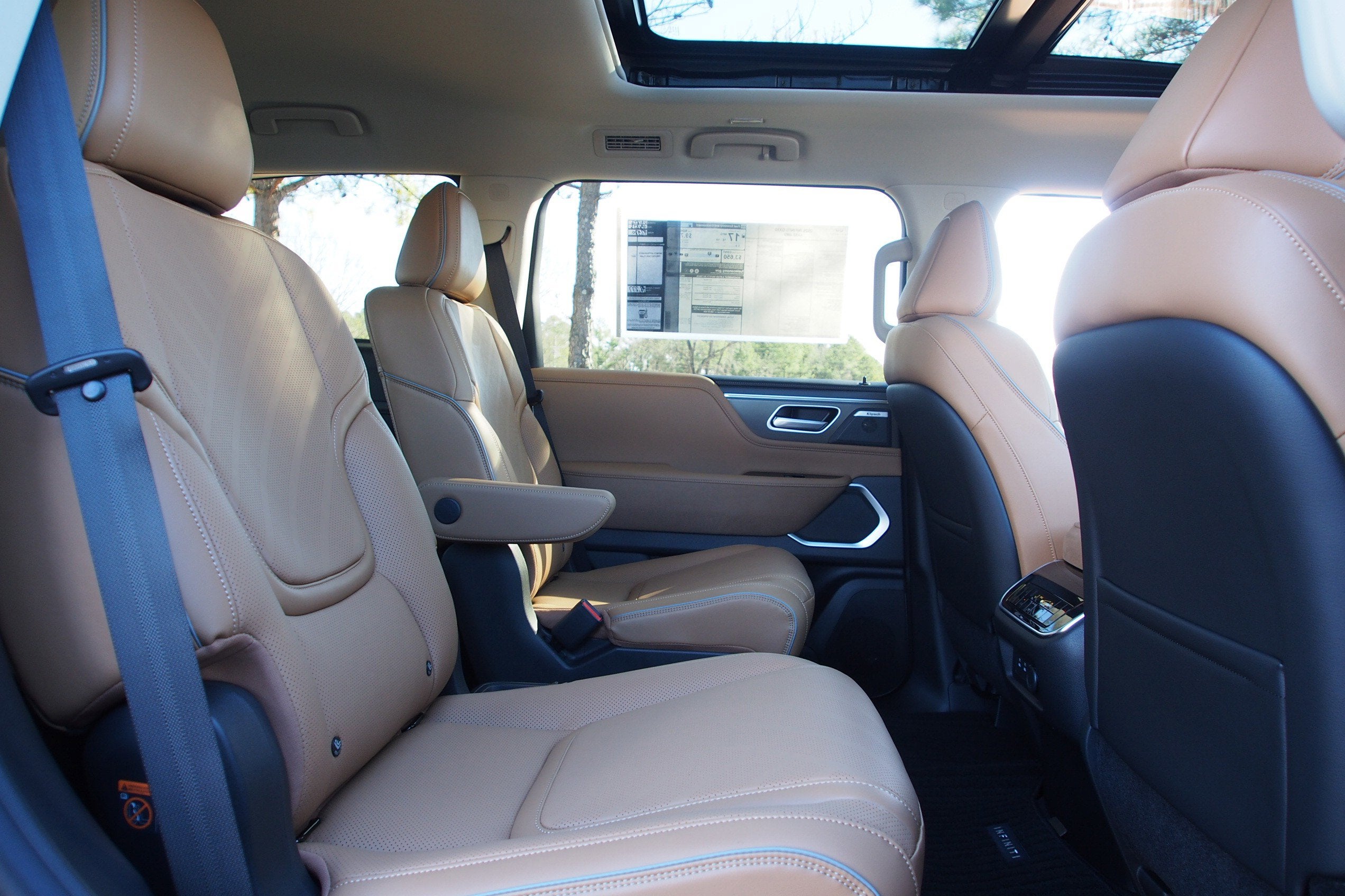 2026 INFINITI QX80 LUXE