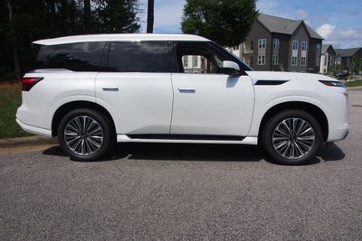 2027 INFINITI QX80 LUXE