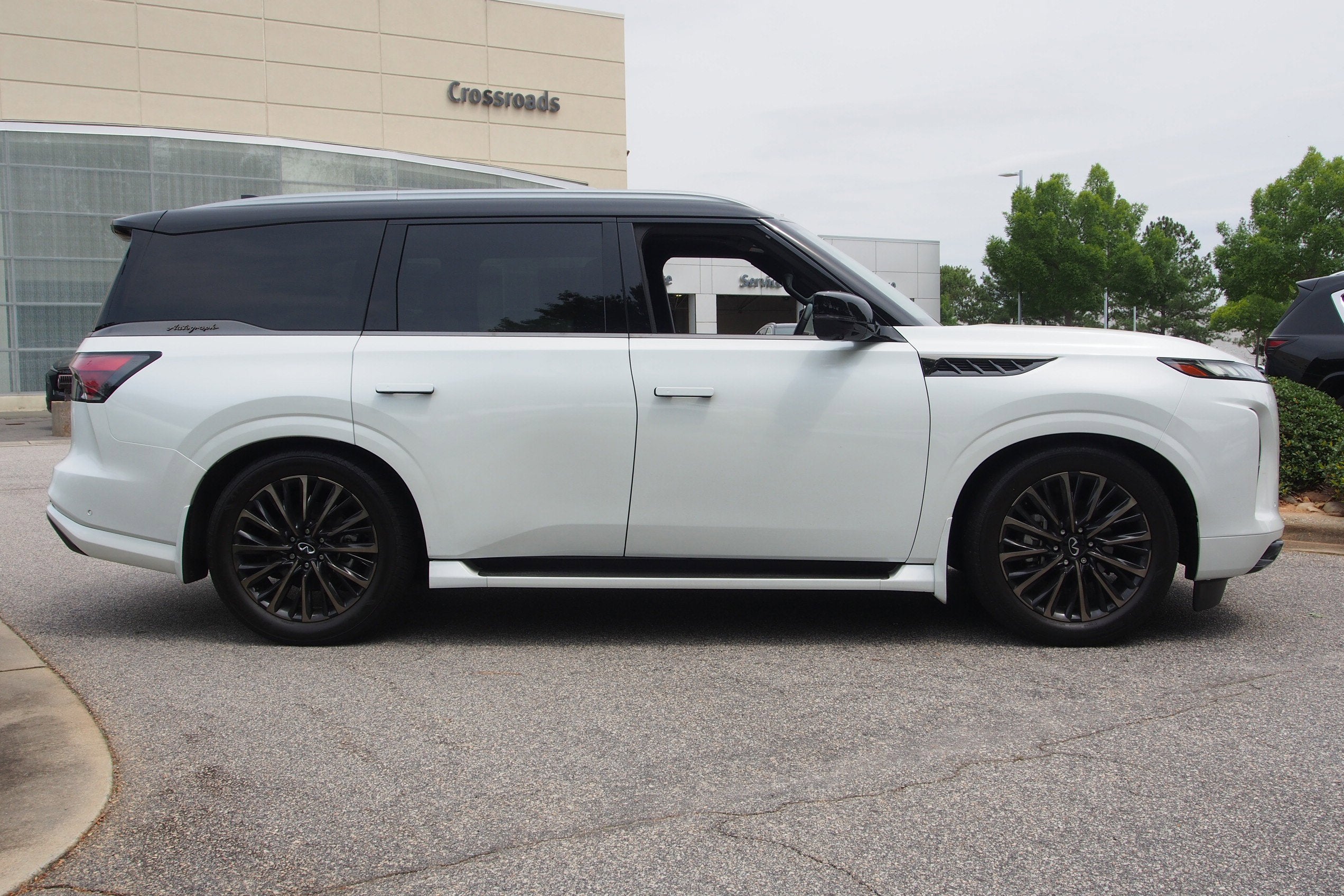 2025 INFINITI QX80 AUTOGRAPH