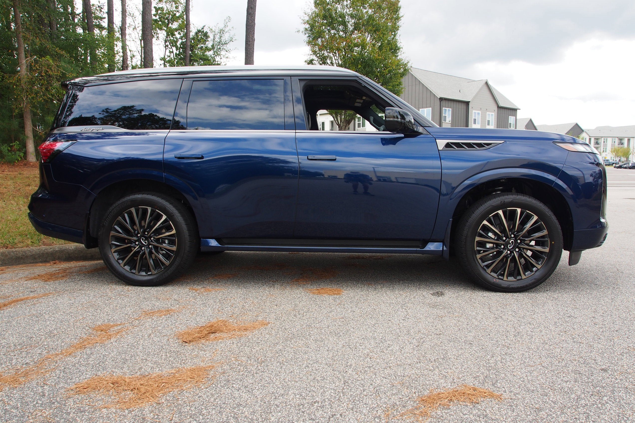 2026 INFINITI QX80 AUTOGRAPH