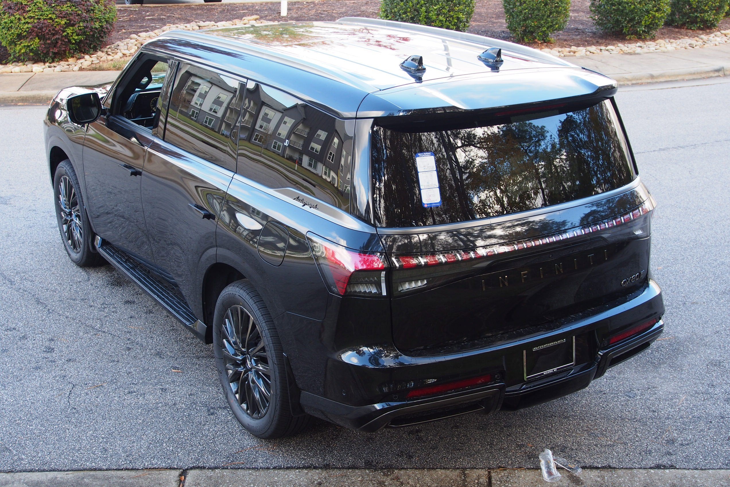2026 INFINITI QX80 AUTOGRAPH