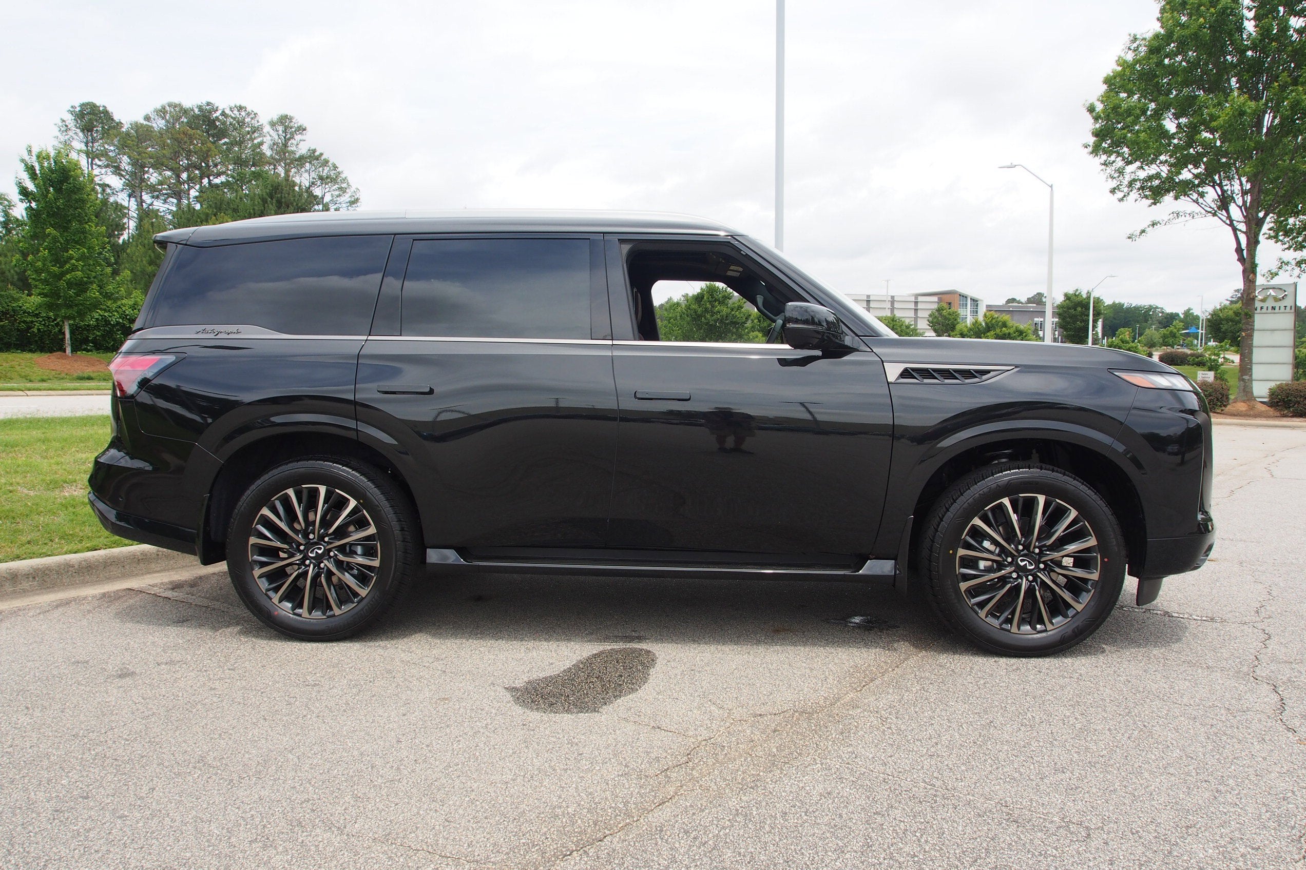 2026 INFINITI QX80 AUTOGRAPH