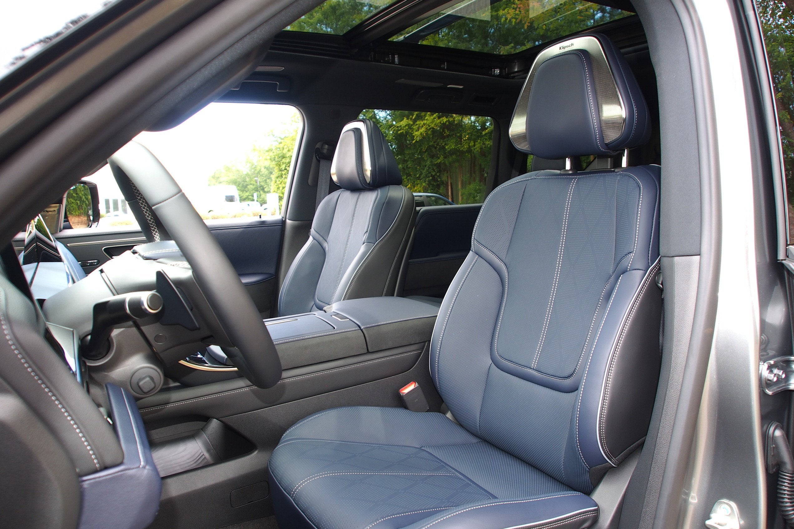 2026 INFINITI QX80 SPORT