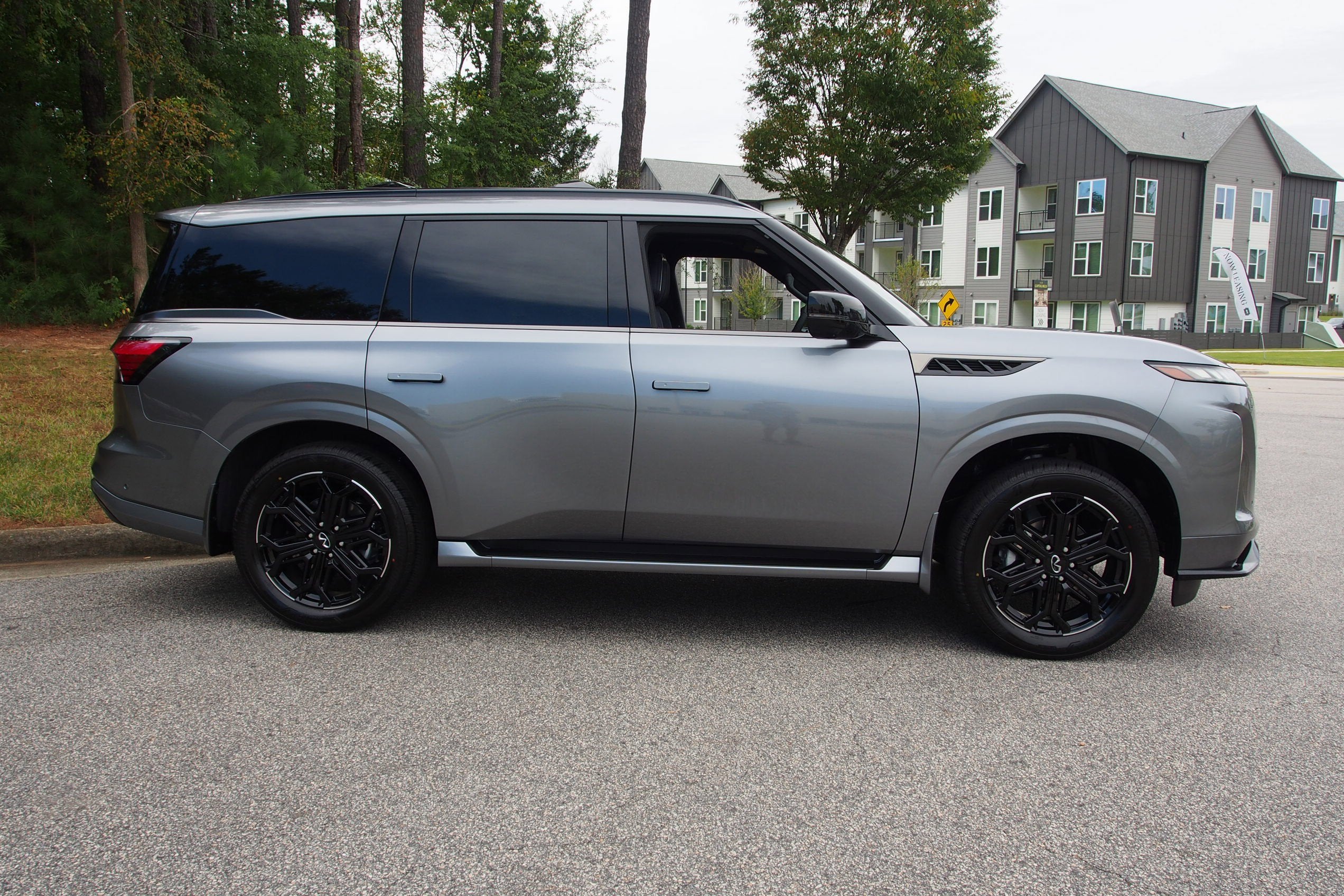 2026 INFINITI QX80 SPORT