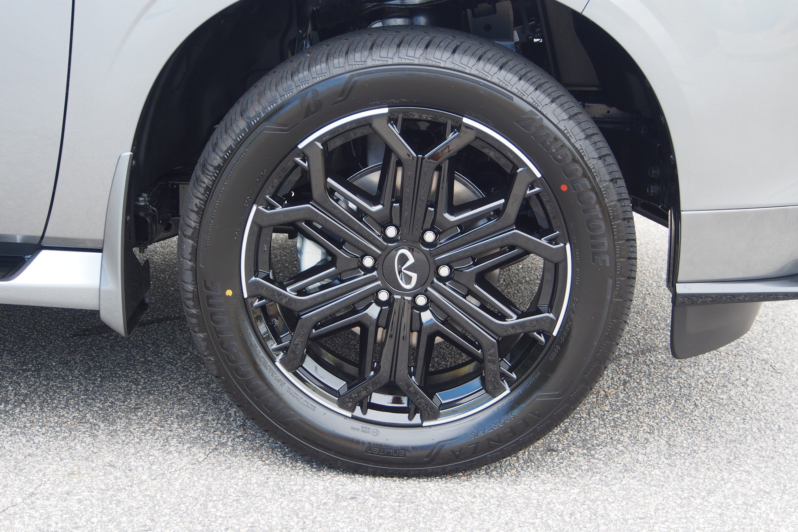 2026 INFINITI QX80 SPORT