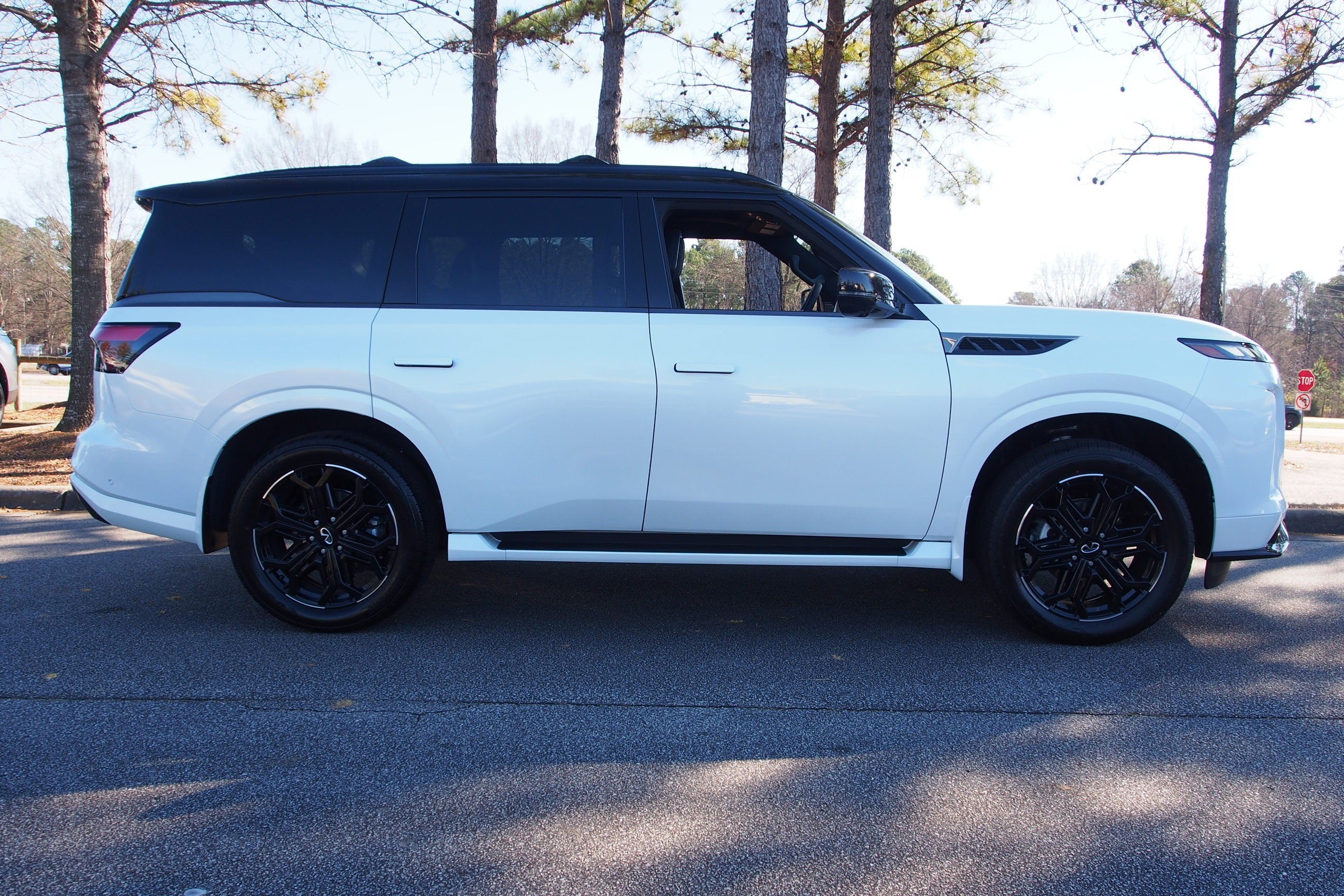 2026 INFINITI QX80 SPORT