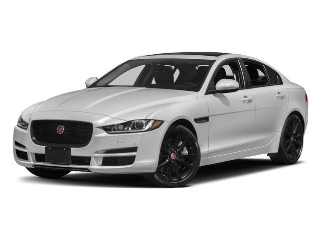 2018 Jaguar XE 30t Premium's photo