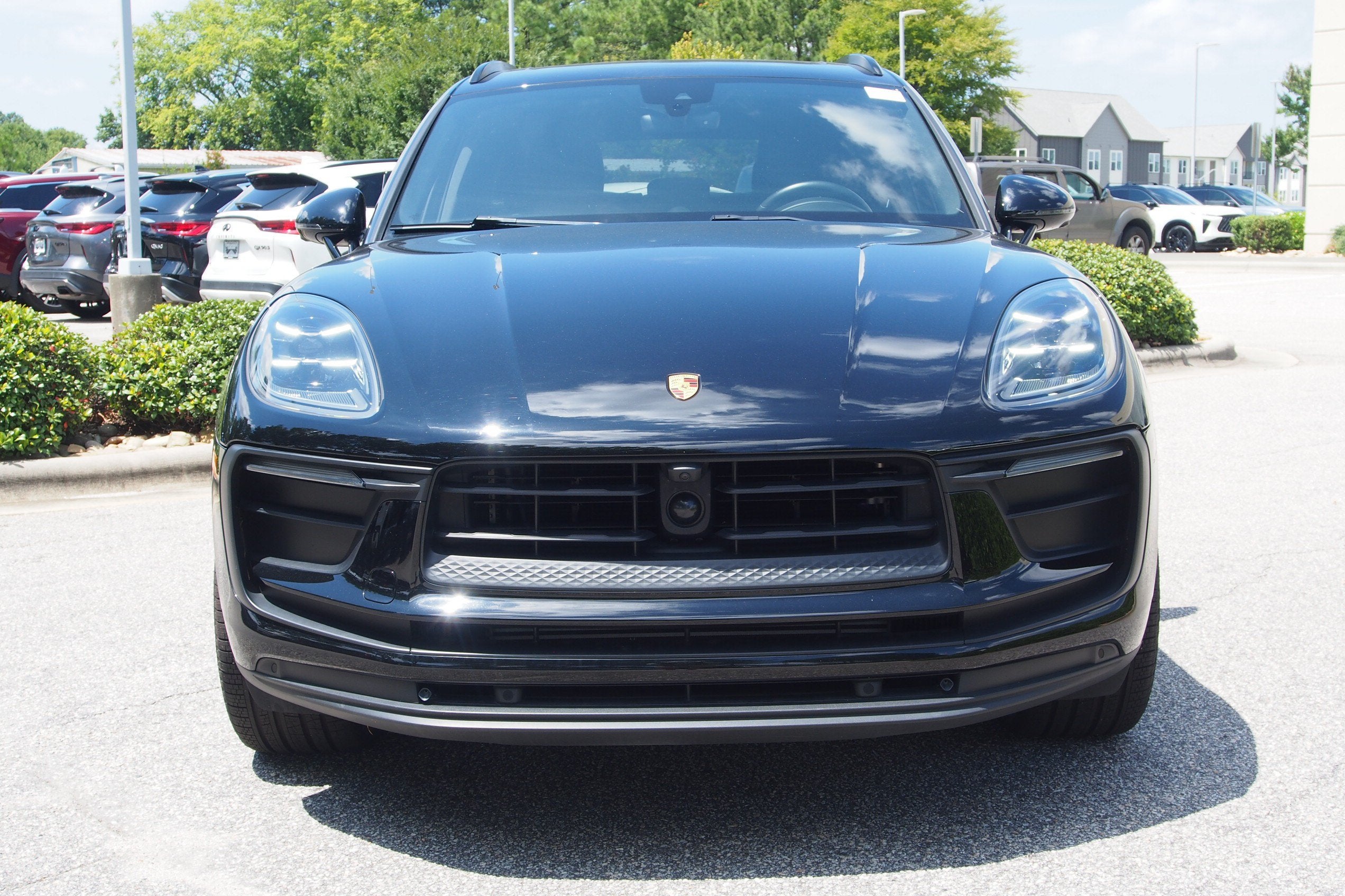 2023 Porsche Macan Base