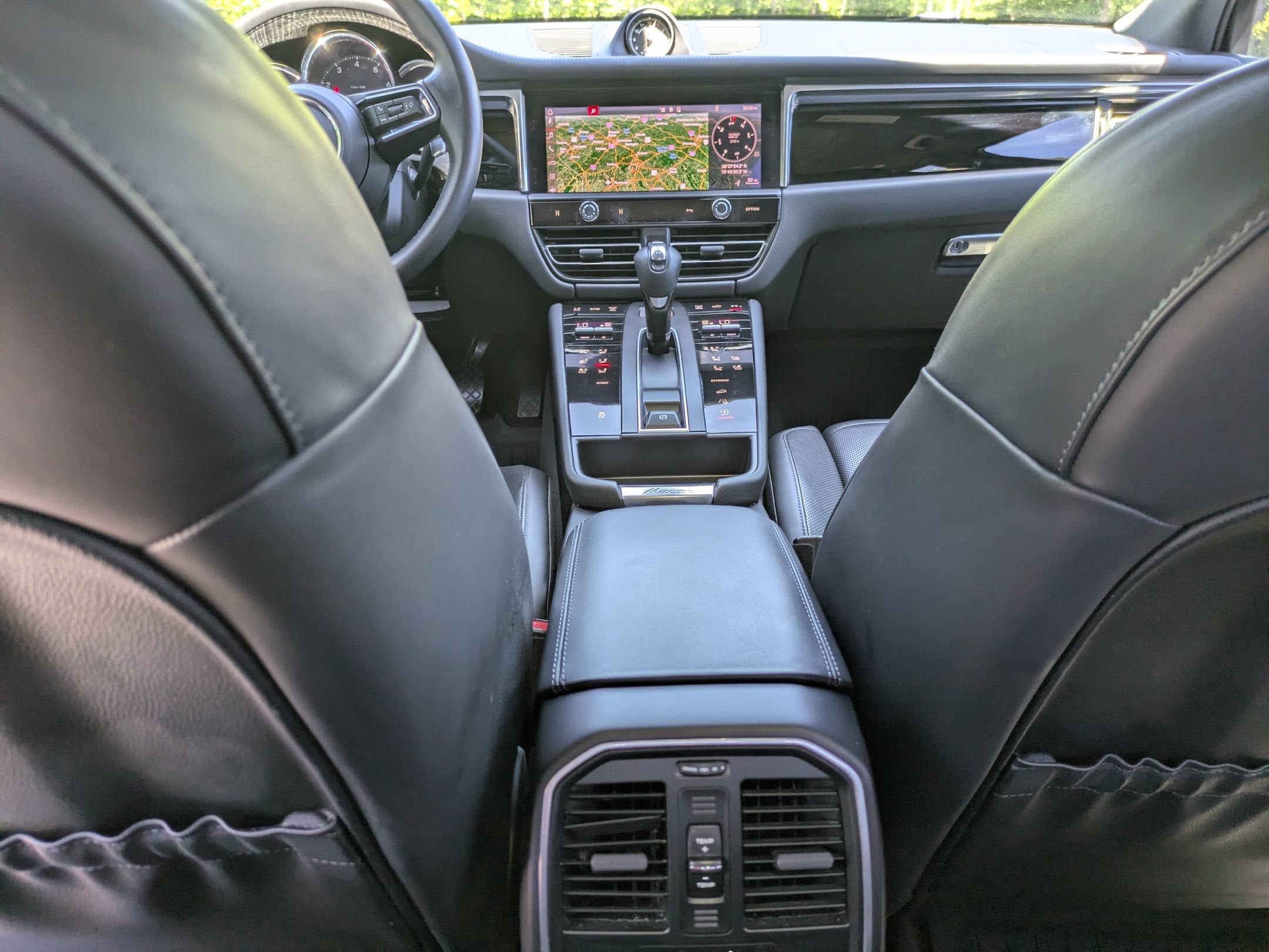 2023 Porsche Macan Base