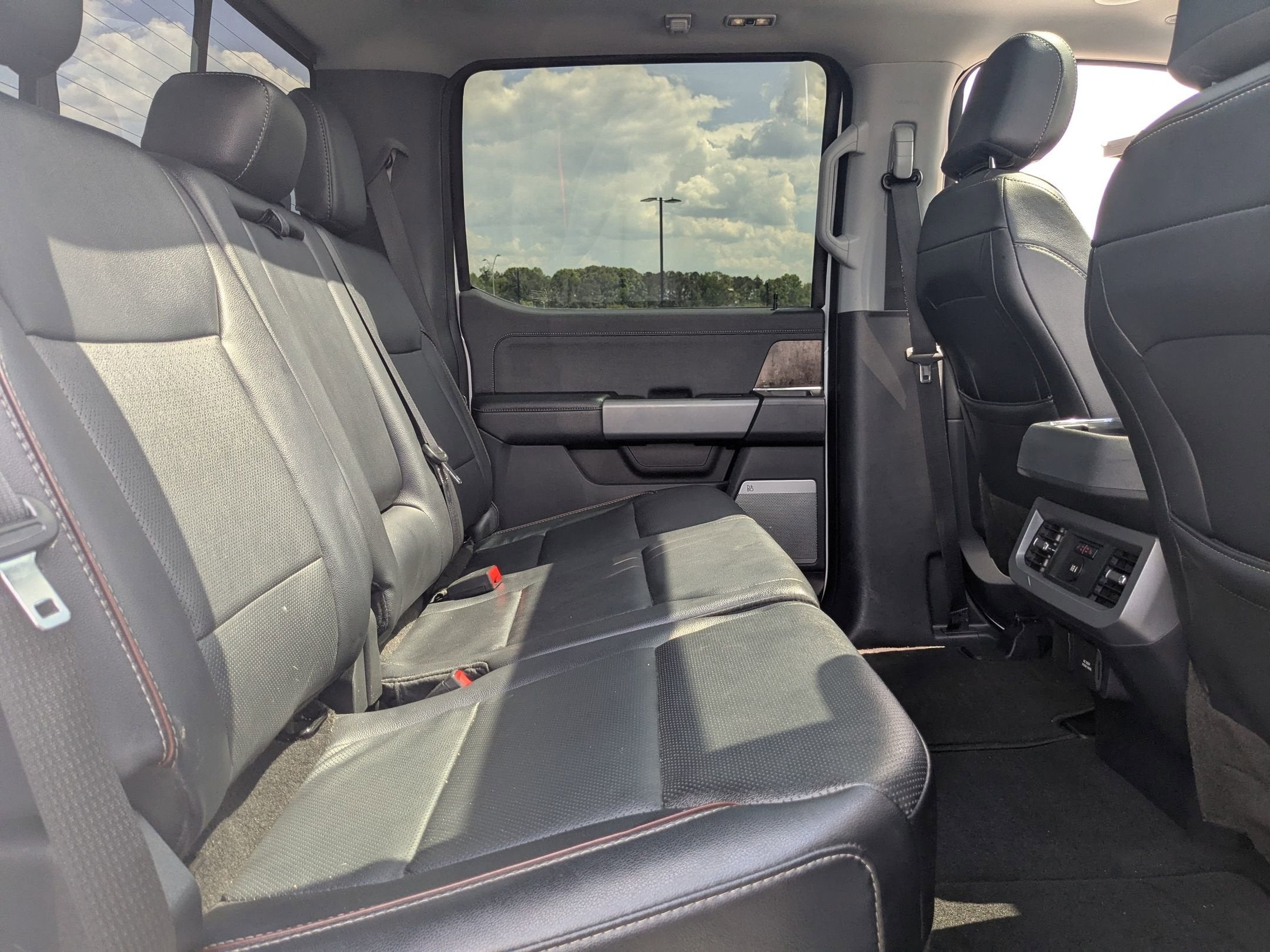 2023 Ford Super Duty F-250 SRW LARIAT