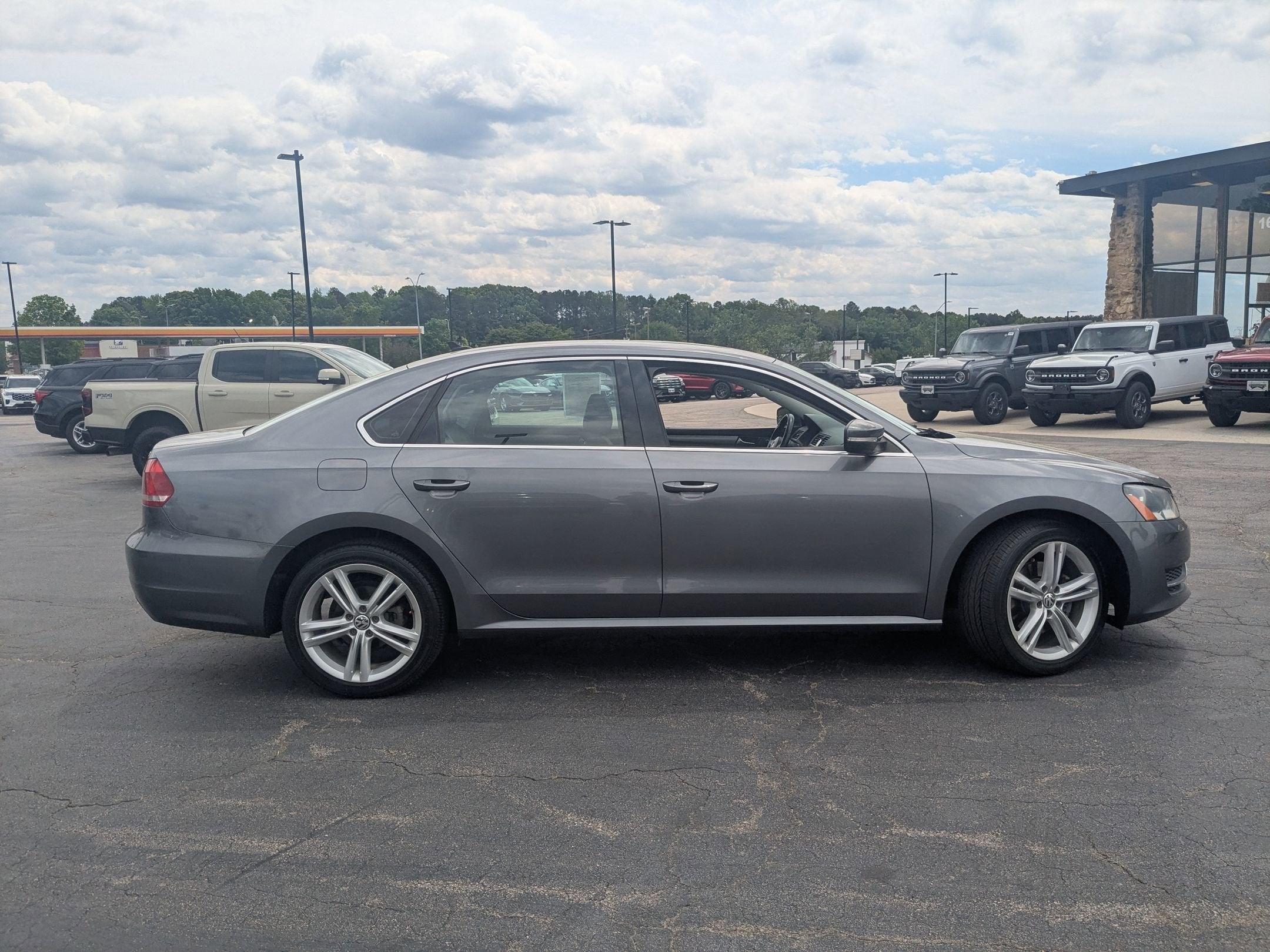 2014 Volkswagen Passat TDI SE