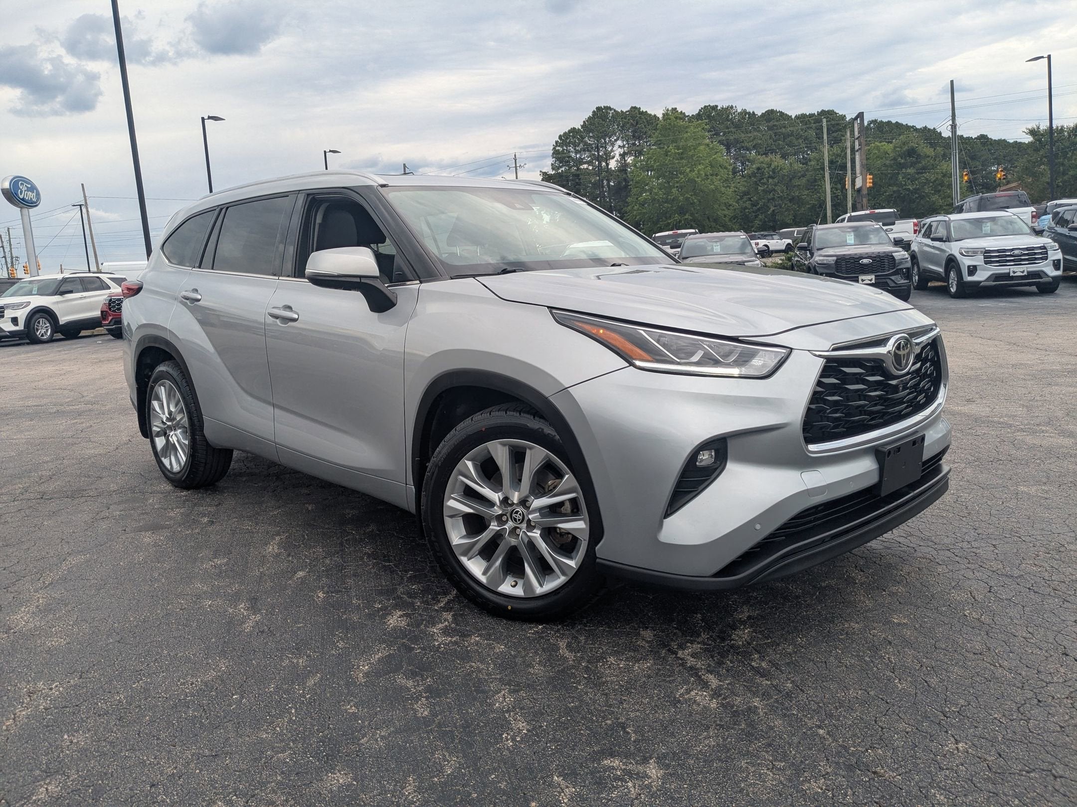 2022 Toyota Highlander Limited
