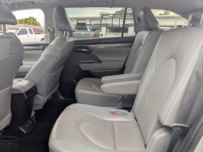 2022 Toyota Highlander Limited