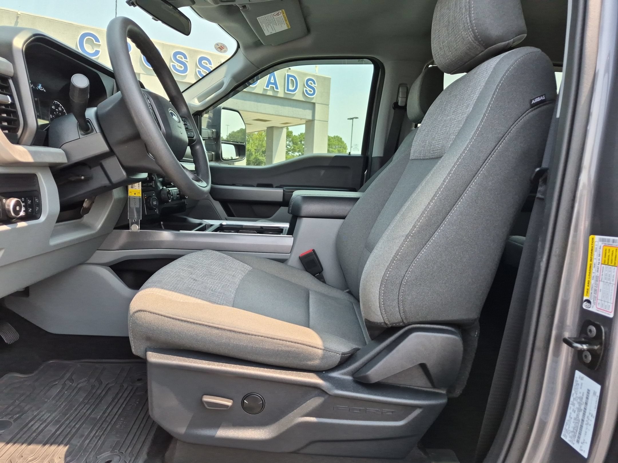 2025 Ford Super Duty F-350 DRW XLT