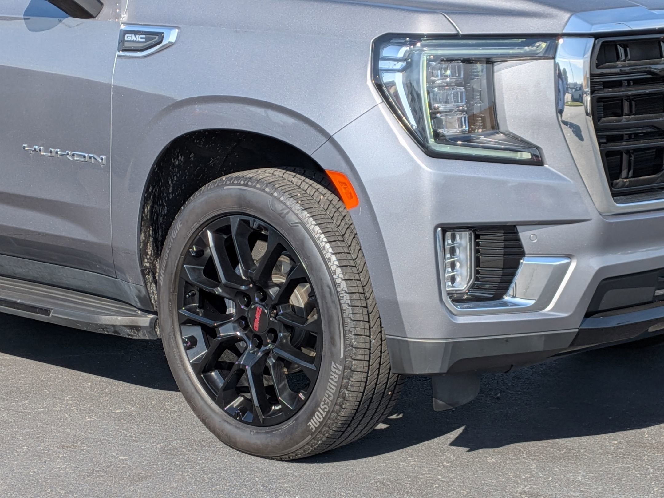 2022 GMC Yukon XL SLE