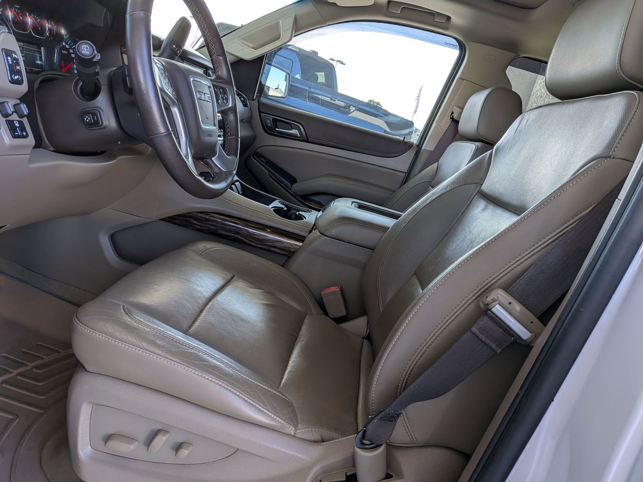 2017 GMC Yukon XL SLT