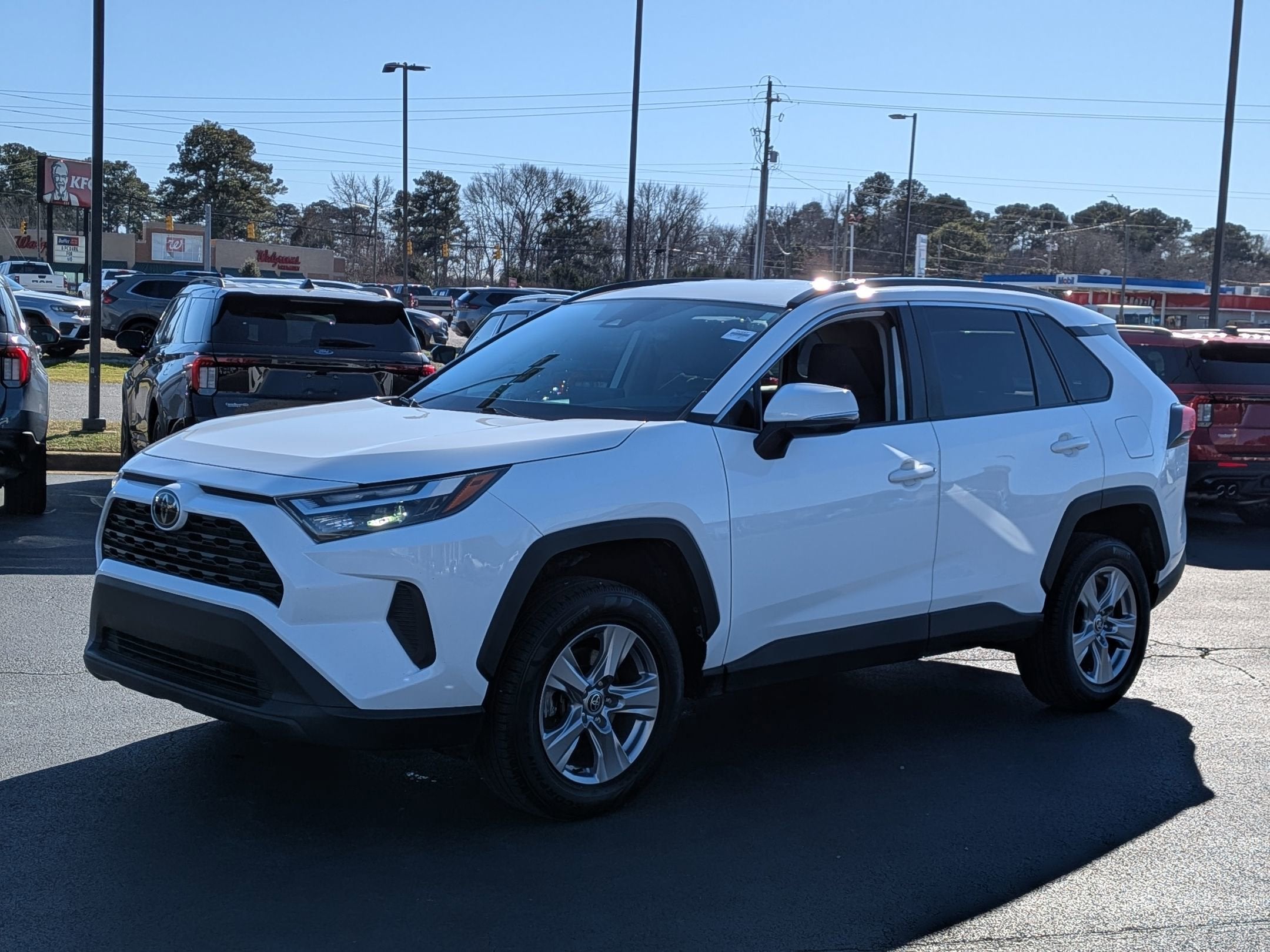 2022 Toyota RAV4 XLE