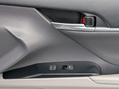 2020 Toyota Camry Hybrid XLE