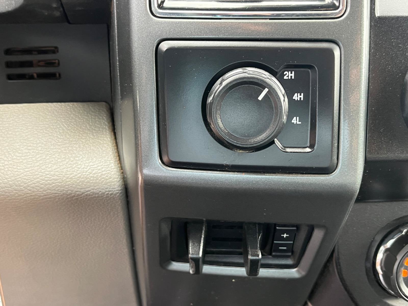2022 Ford Super Duty F-550 DRW XLT