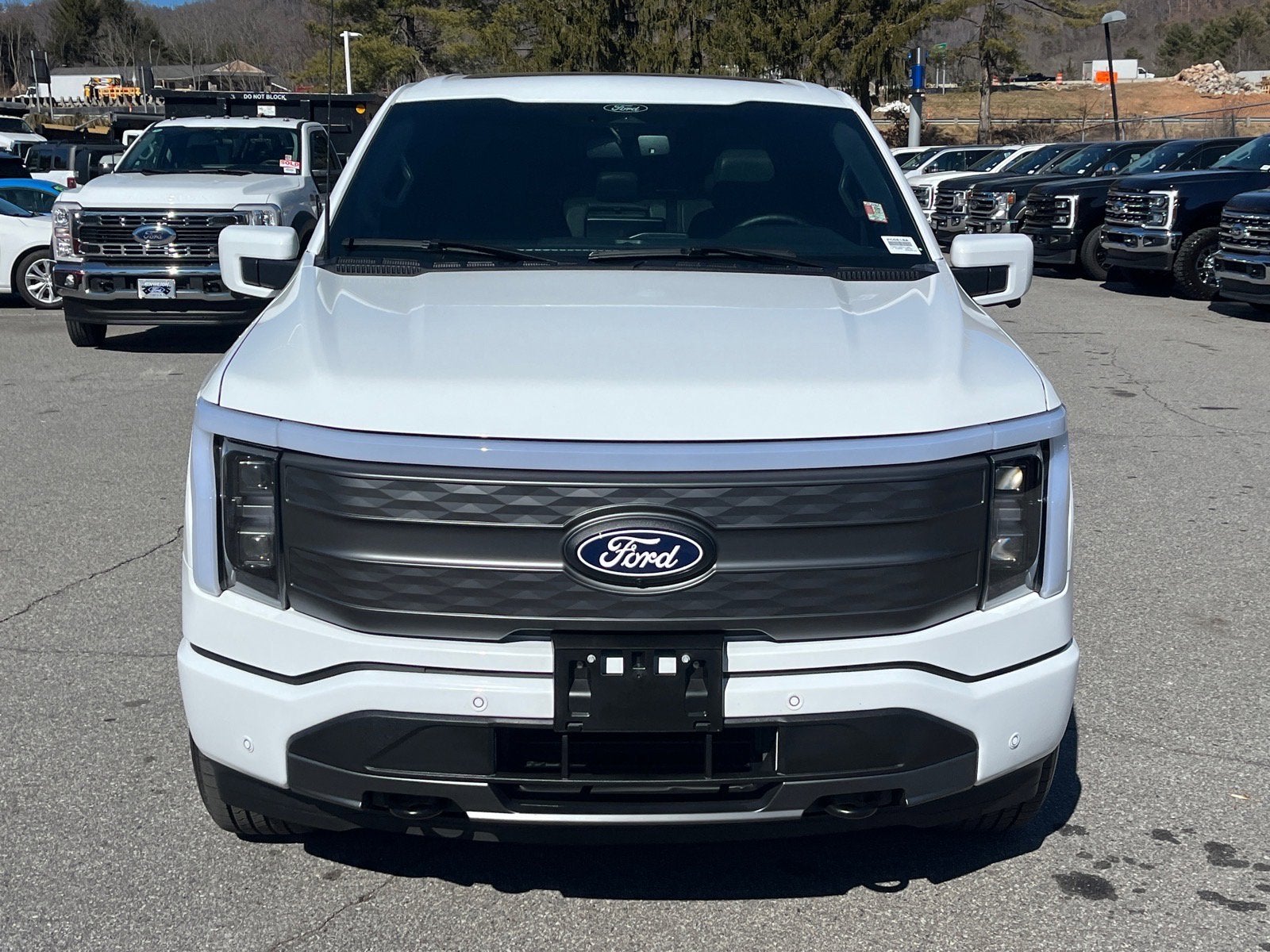 2025 Ford F-150 Lightning LARIAT