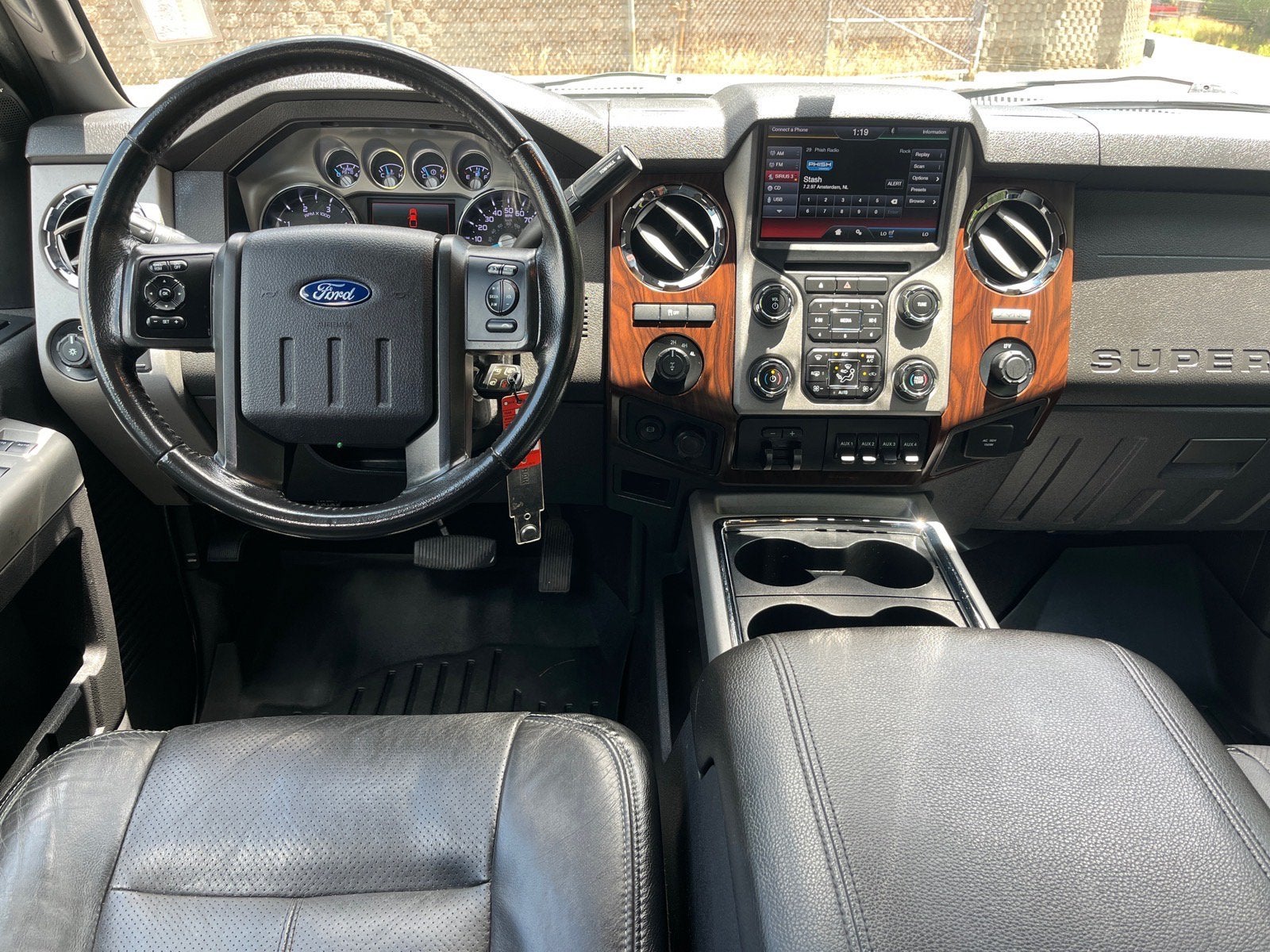 2015 Ford Super Duty F-250 SRW Lariat